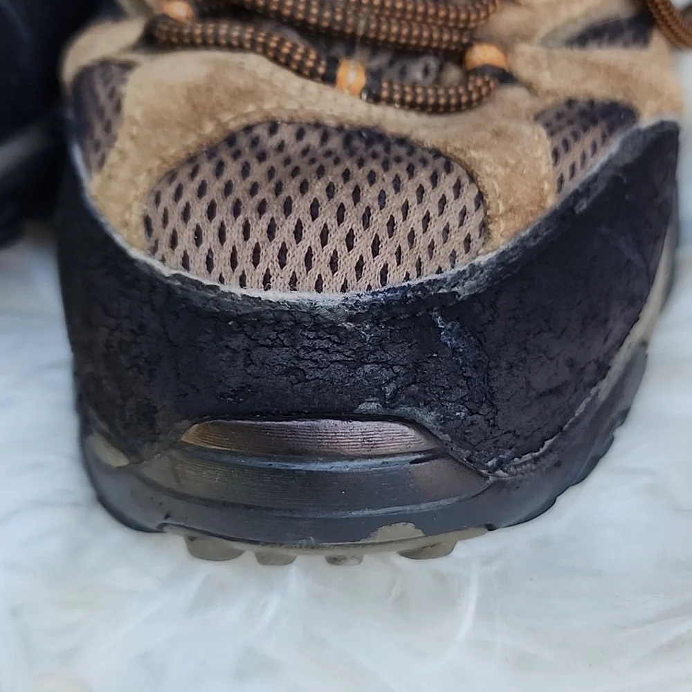 Merrell Moab Waterproof hiking boots 10.5‎